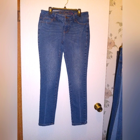 Stretch jeans - Picture 2 of 2